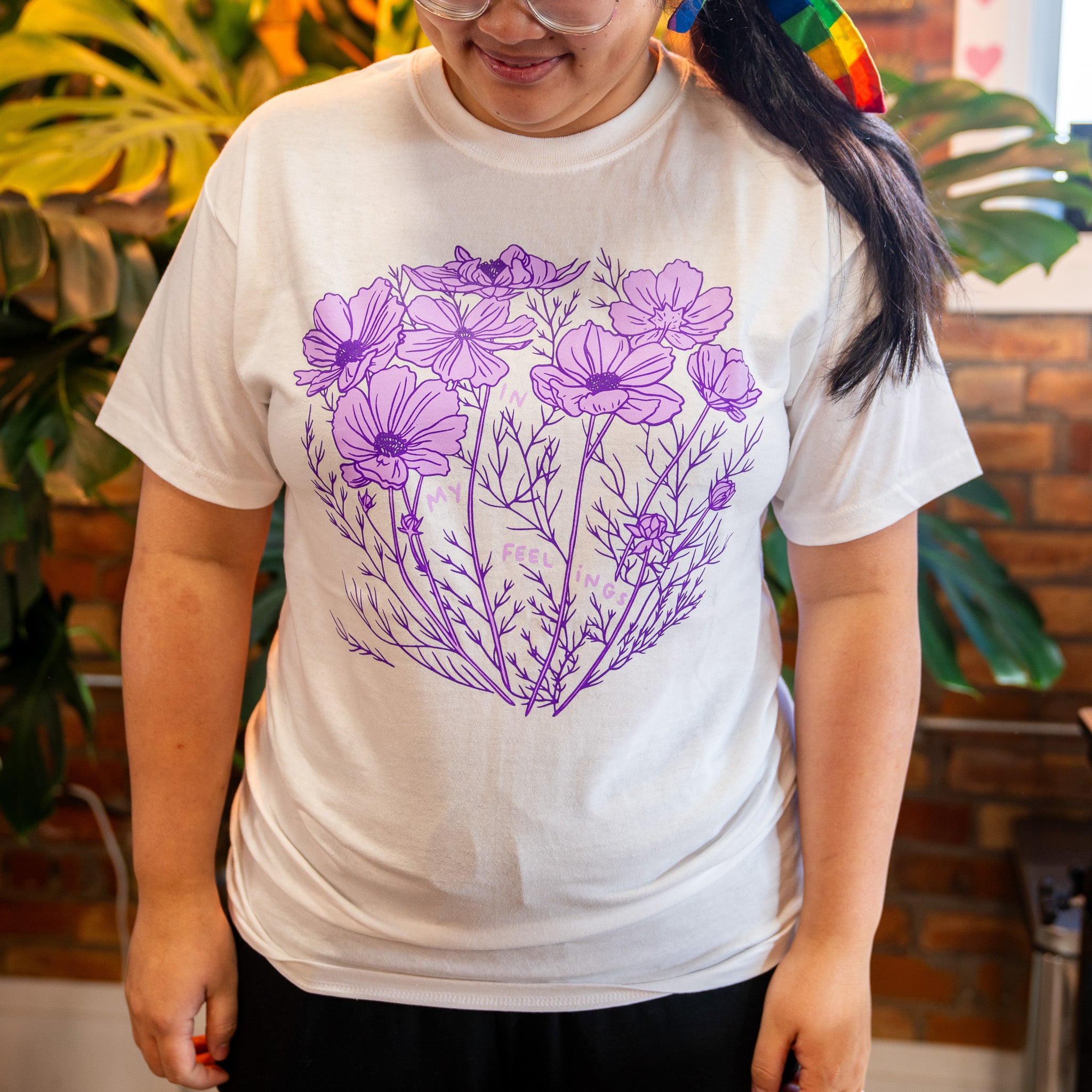 Floral "Feelings" T-Shirt - MUKA