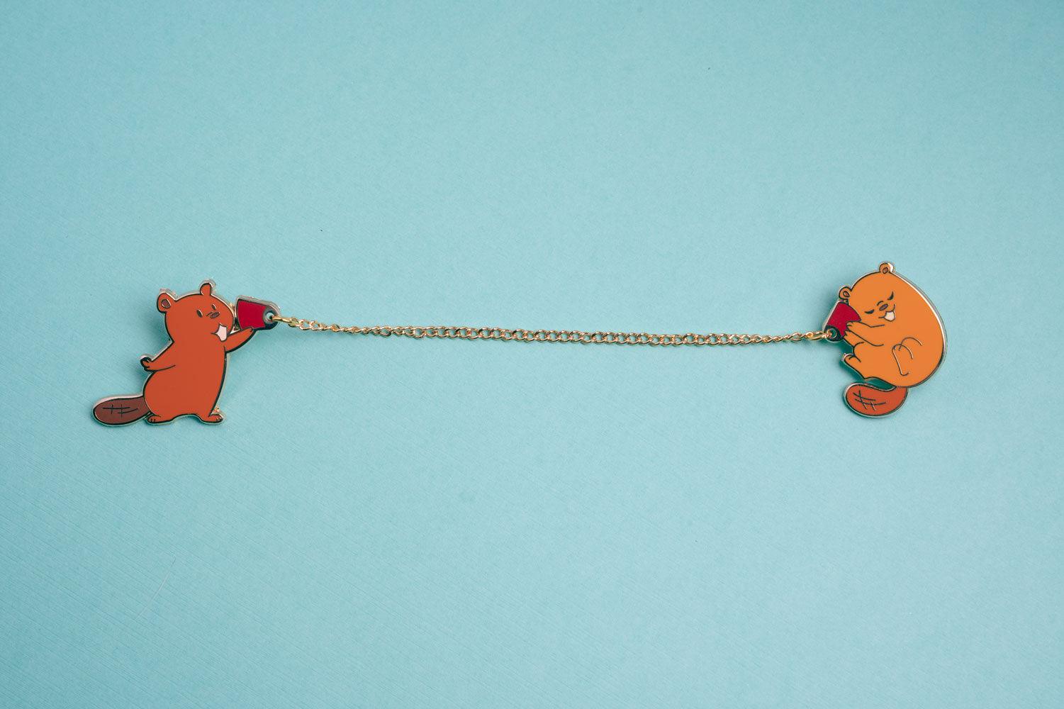 Beavers Chain Brooch - MUKA